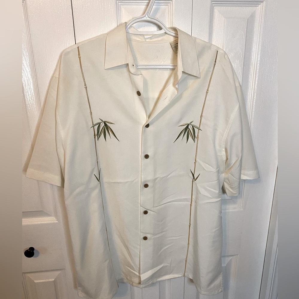🎋🎍🤍 White “Bamboo Cay” button up Shirt Men’s M (fits large) Vacation Shirt